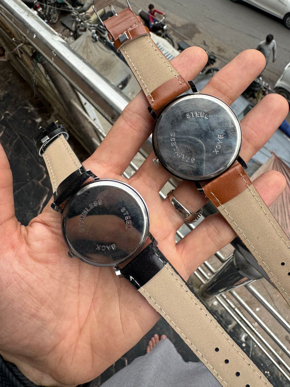 DW PACK OF 2 WATCHES